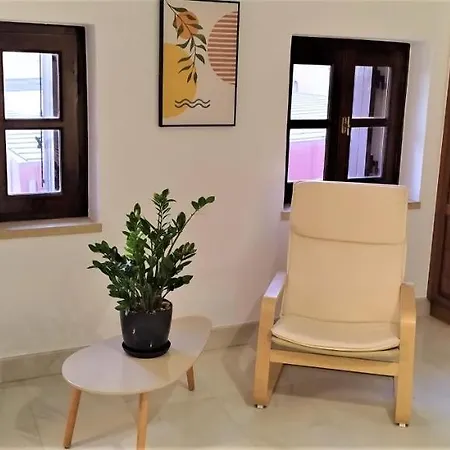 Canevaro Twins Hriszí Aktí Haniá